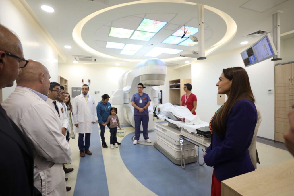 Con 160 mdp Tere inaugura unidad de radioterapia en el Hospital Hidalgo, la más equipada en el país