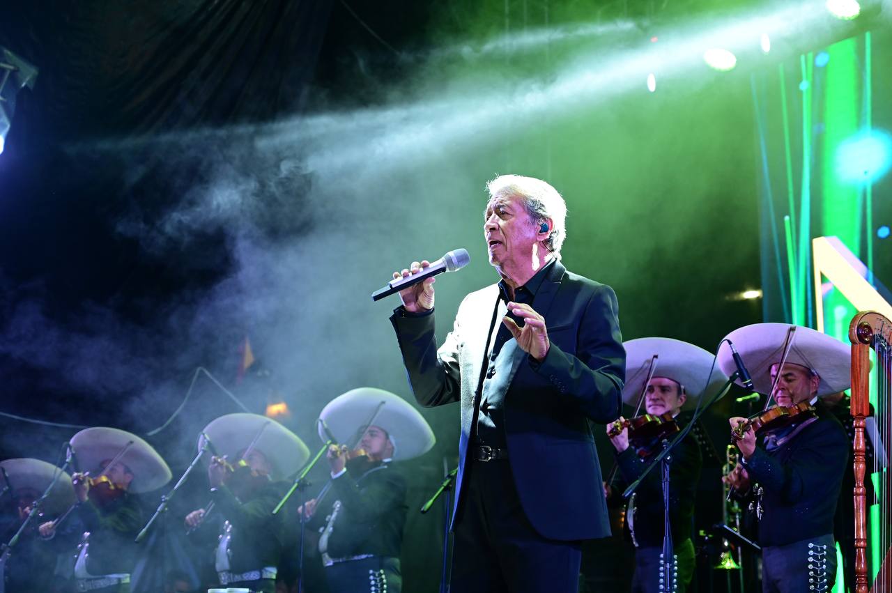 BOLETIN NUM 30 ROMPE RECORD PRESENTACION DE NAPOLEON EN EL TEATRO DEL PUEBLO DE LA 75 FERIA REGIONAL DE LA REVOLUCION DE PABELLON DE ARTEAGA 7