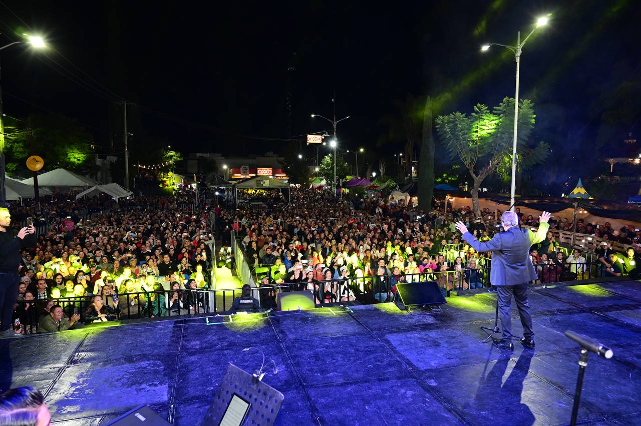 BOLETIN NUM 30 ROMPE RECORD PRESENTACION DE NAPOLEON EN EL TEATRO DEL PUEBLO DE LA 75 FERIA REGIONAL DE LA REVOLUCION DE PABELLON DE ARTEAGA 9