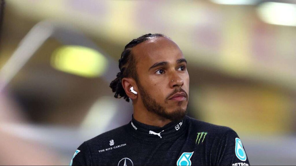 Hamilton buscó a Red Bull y Ferrari antes de renovar con Mercedes