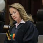 11 Oposicion pide continuar investigacion sobre plagio de Yasmin Esquivel 1