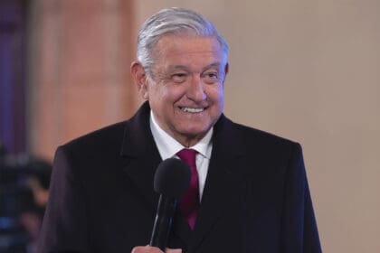 AMLO 3 2