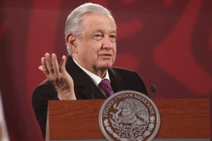 AMLO 4 2