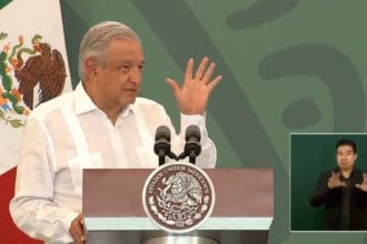 AMLO 4 4