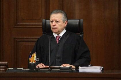 Arturo Zaldivar 01 1