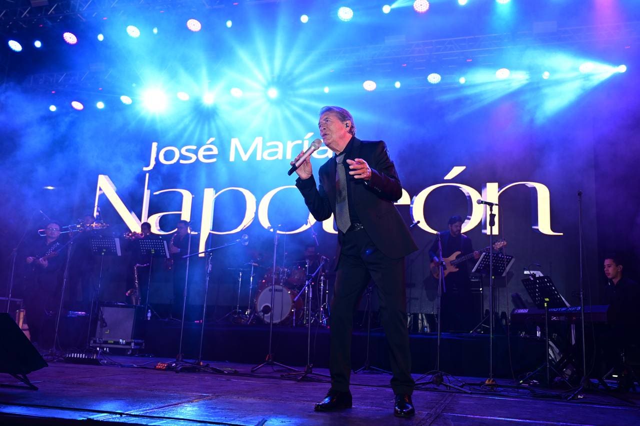 BOLETIN NUM 30 ROMPE RECORD PRESENTACION DE NAPOLEON EN EL TEATRO DEL PUEBLO DE LA 75 FERIA REGIONAL DE LA REVOLUCION DE PABELLON DE ARTEAGA 3