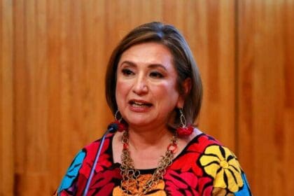 BUSCO MODERNIZAR PEMEX Y CFE NO PRIVATIZARLAS XOCH mSEYR 1