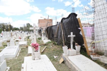 Barda Danada en el Panteon de los Angeles 2 scaled 1