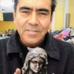 El padre con la virgen del milagro 1