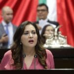 Fotografia en tribuna de la politica mexicana Cynthia Lopez Castro 1 scaled 1