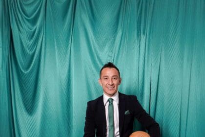 Atlas nunca se acercó a mí: Guardado al llegar a México