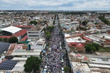 Marcha al rechazo de los Libros 7 COLOR scaled 1