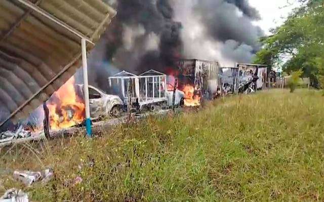 Quema de autos en Tantoyuca 1