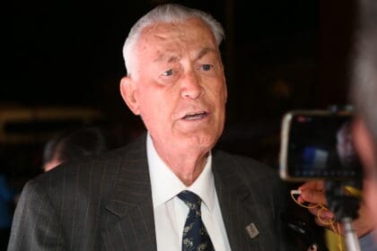 Roberto Diaz 3 scaled 1