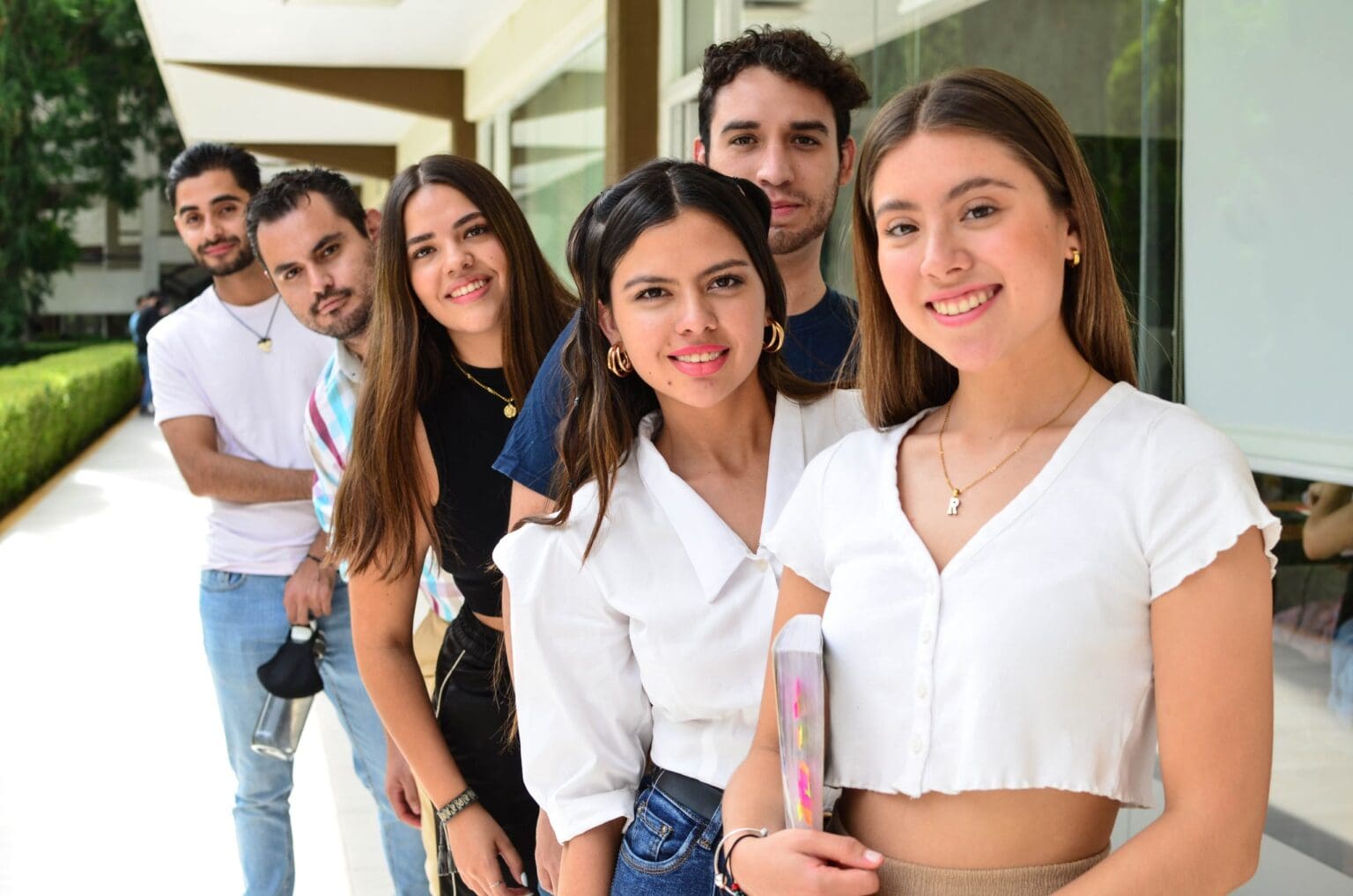 Tere Jimenez y Leo Montanez boletin de Municipio 1
