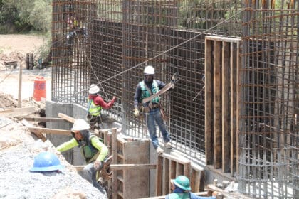Trabajadores de la construccion