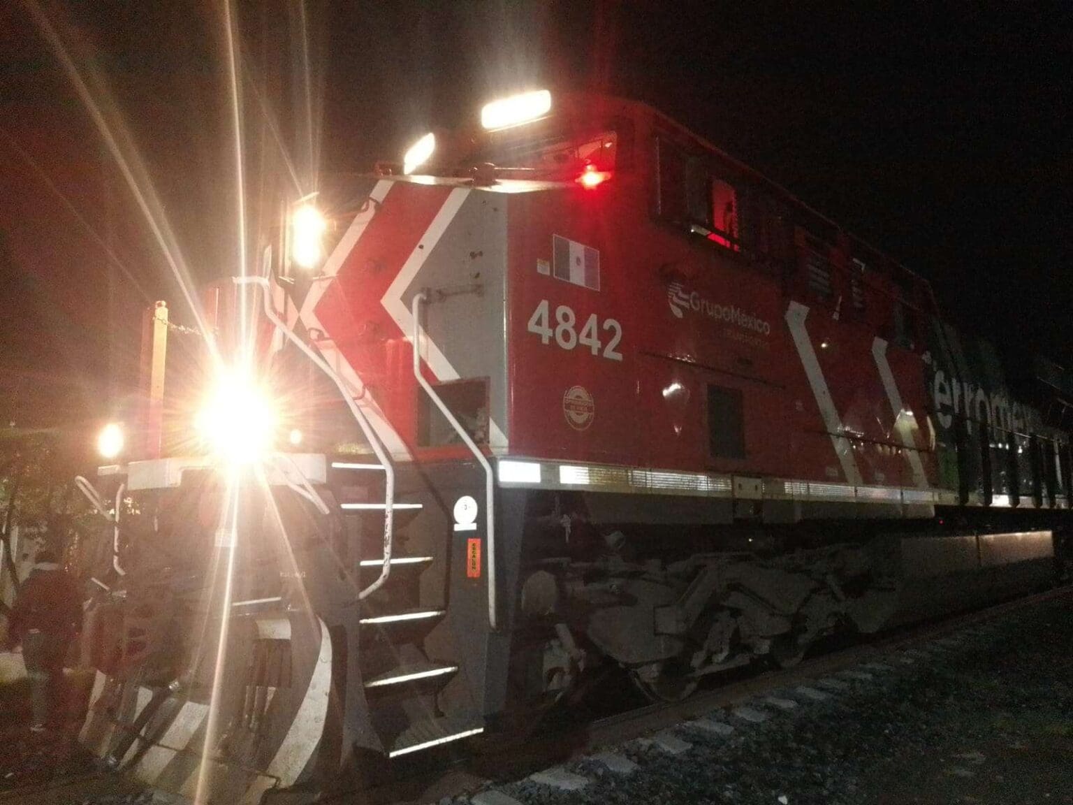 WhatsApp Image 2023 12 04 at 9.56.18 PM 4