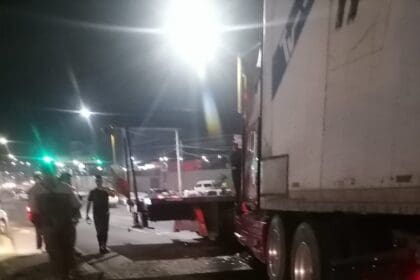 Espectacular carambola en Villas: Un tráiler se llevó a 5 vehículos