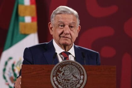 andres manuel lopez obrador amlo en conferencia mananera
