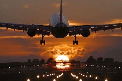 aviones despegando imagen en hd 3 750x420 1