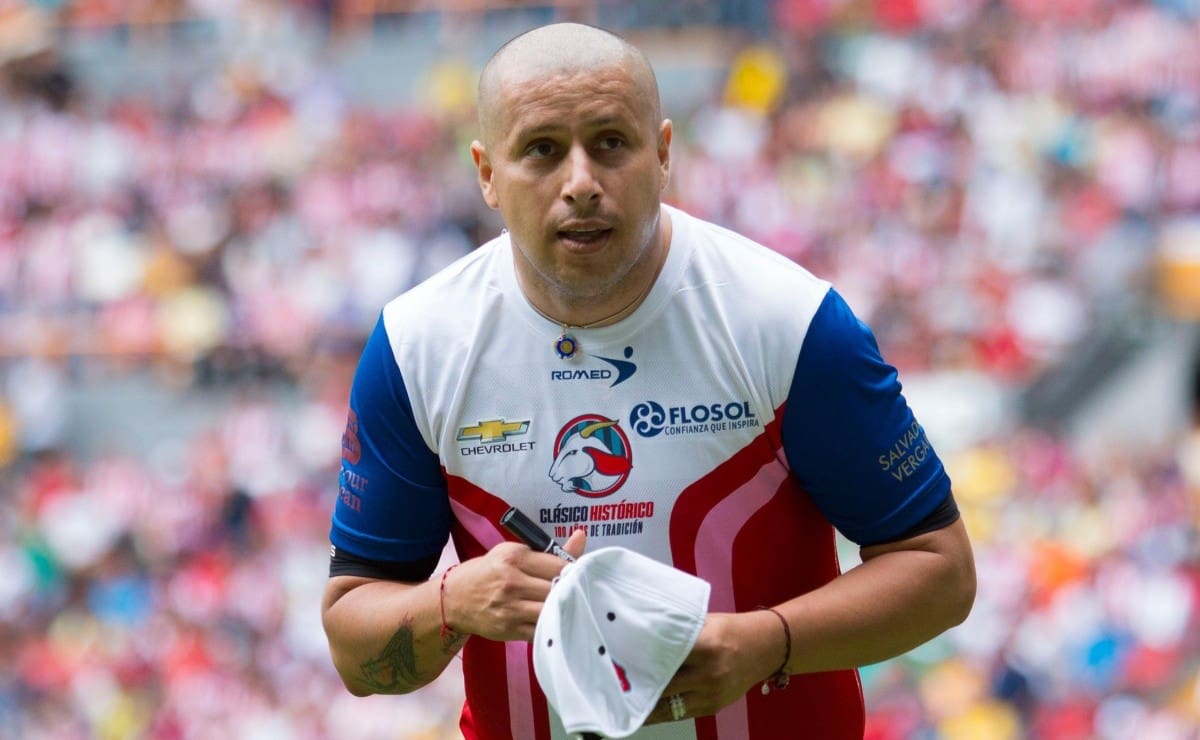 bofo bautista chivas crop1644949188743 242310155