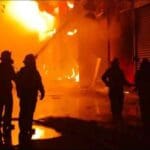 Incendio consume 50 locales de mercado textil en Cuitzeo, Michoacán