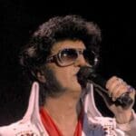 hector ortiz imitando a elvis 1