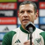 Jaime Lozano le abre las puertas a Chicharito Hernández