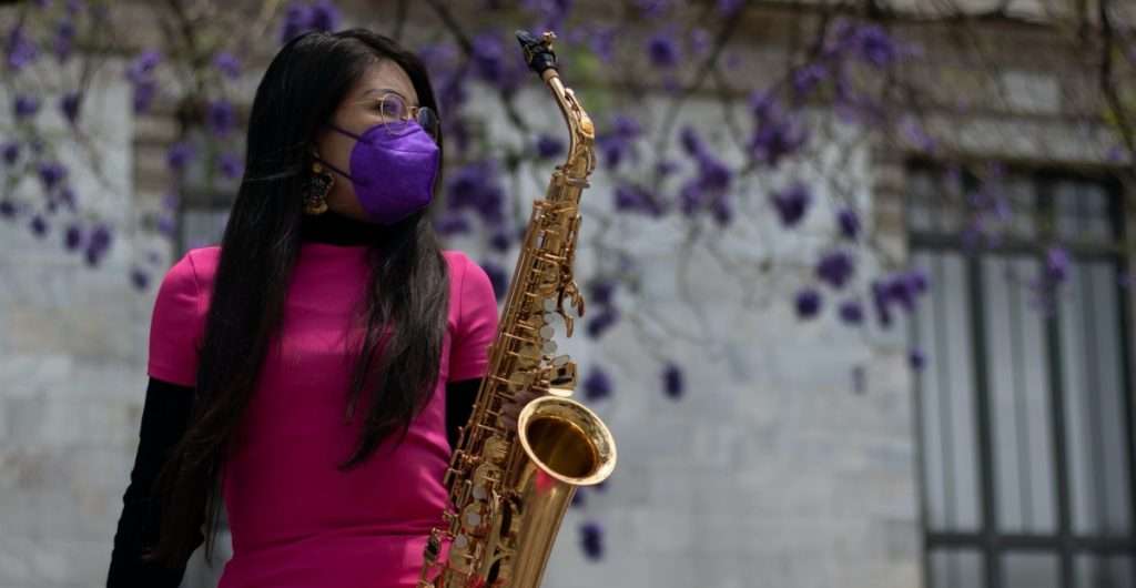maria elena rios saxofonista 1024x530 1