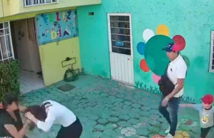 padres golpean a una focus 0 0 696 423