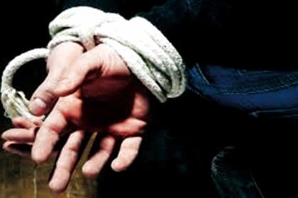 persona atada manos 18022021