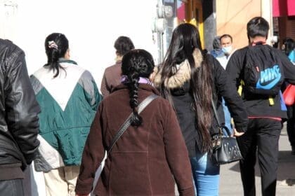 personas caminando 26012021