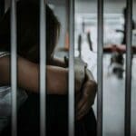 prision a una mujer 1