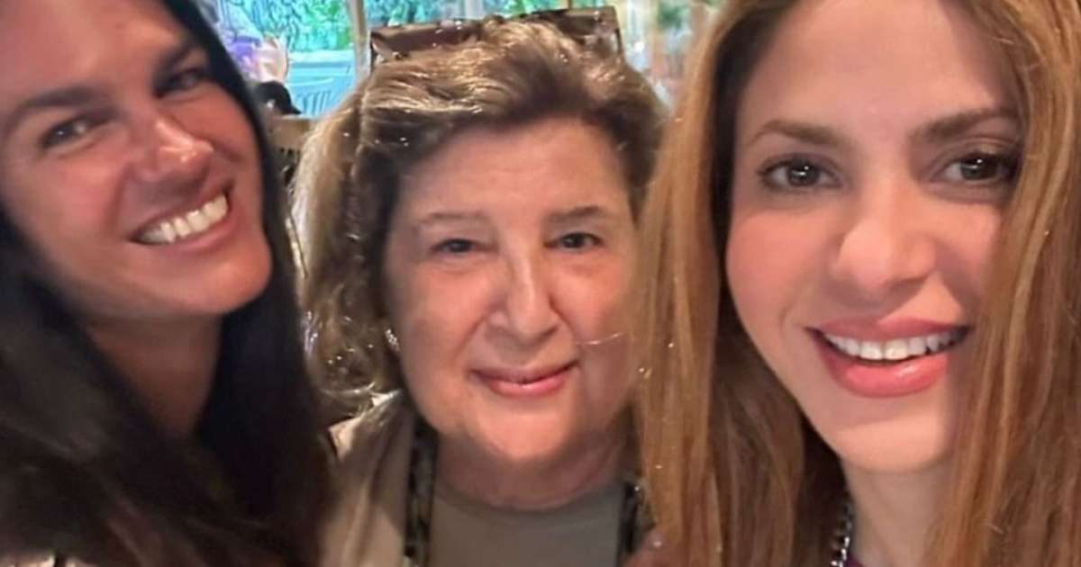 Shakira presume foto con su exsuegra