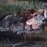 sinaloa. pareja se accidenta y se incendia su auto la mujer muere calcinada