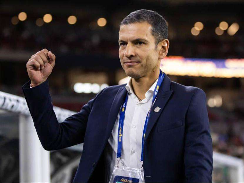 Jaime Lozano se desvive en elogios para Edson Álvarez