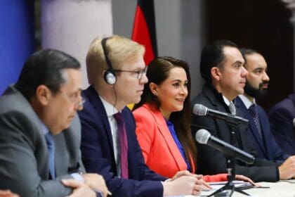 Destaca gobernadora dinamismo en captación de inversión internacional