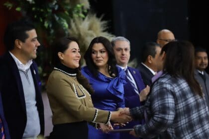 Sólo el conocimiento da el progreso: Tere