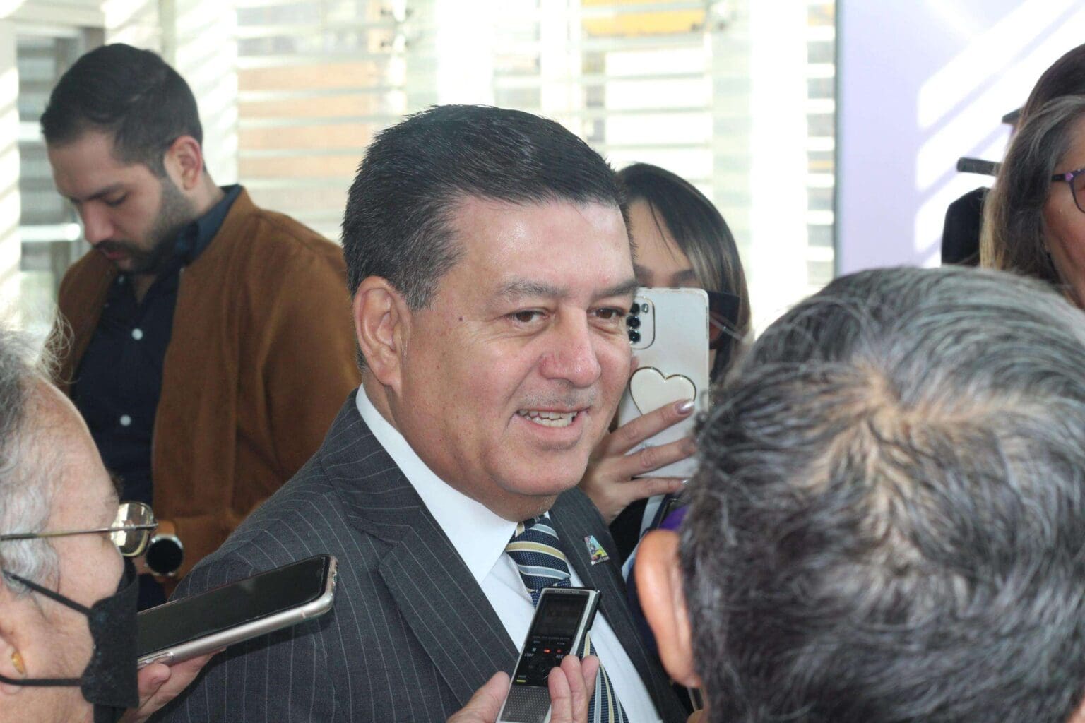 Tesorero podría separarse del cargo para ir a las campañas