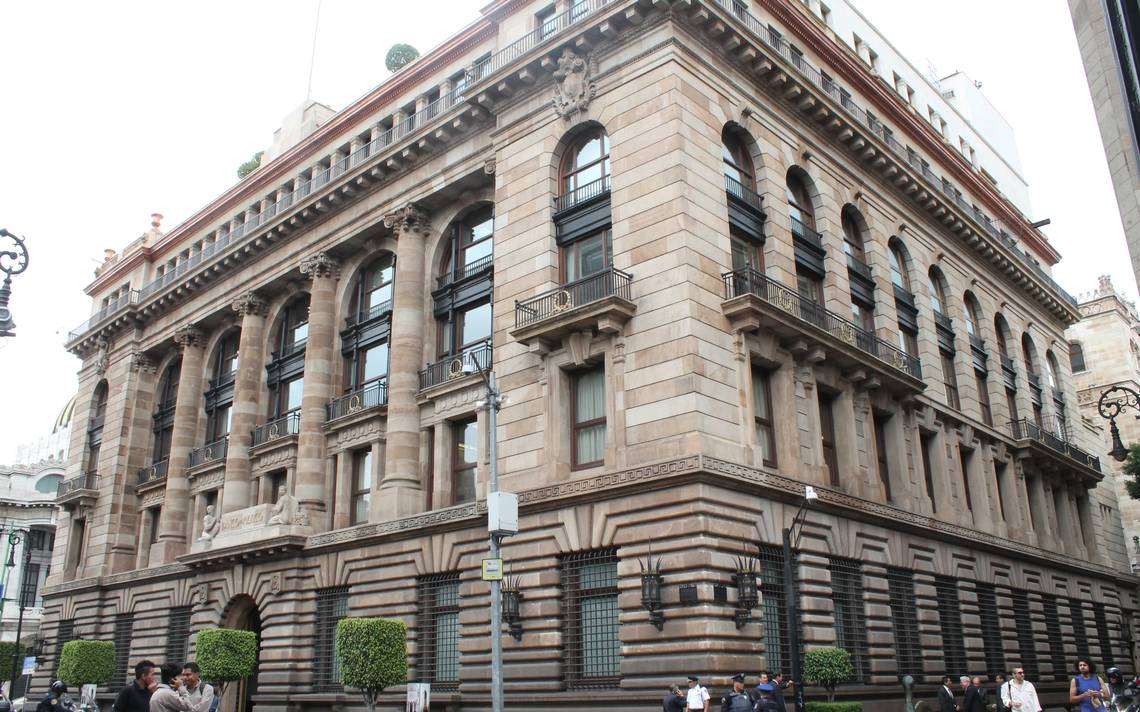 Banxico evalúa un primer recorte a las tasas de interés