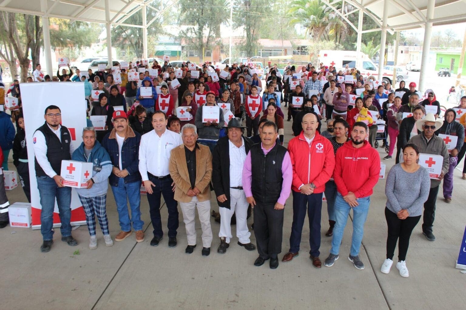 Cruz Roja entrega apoyo humanitario