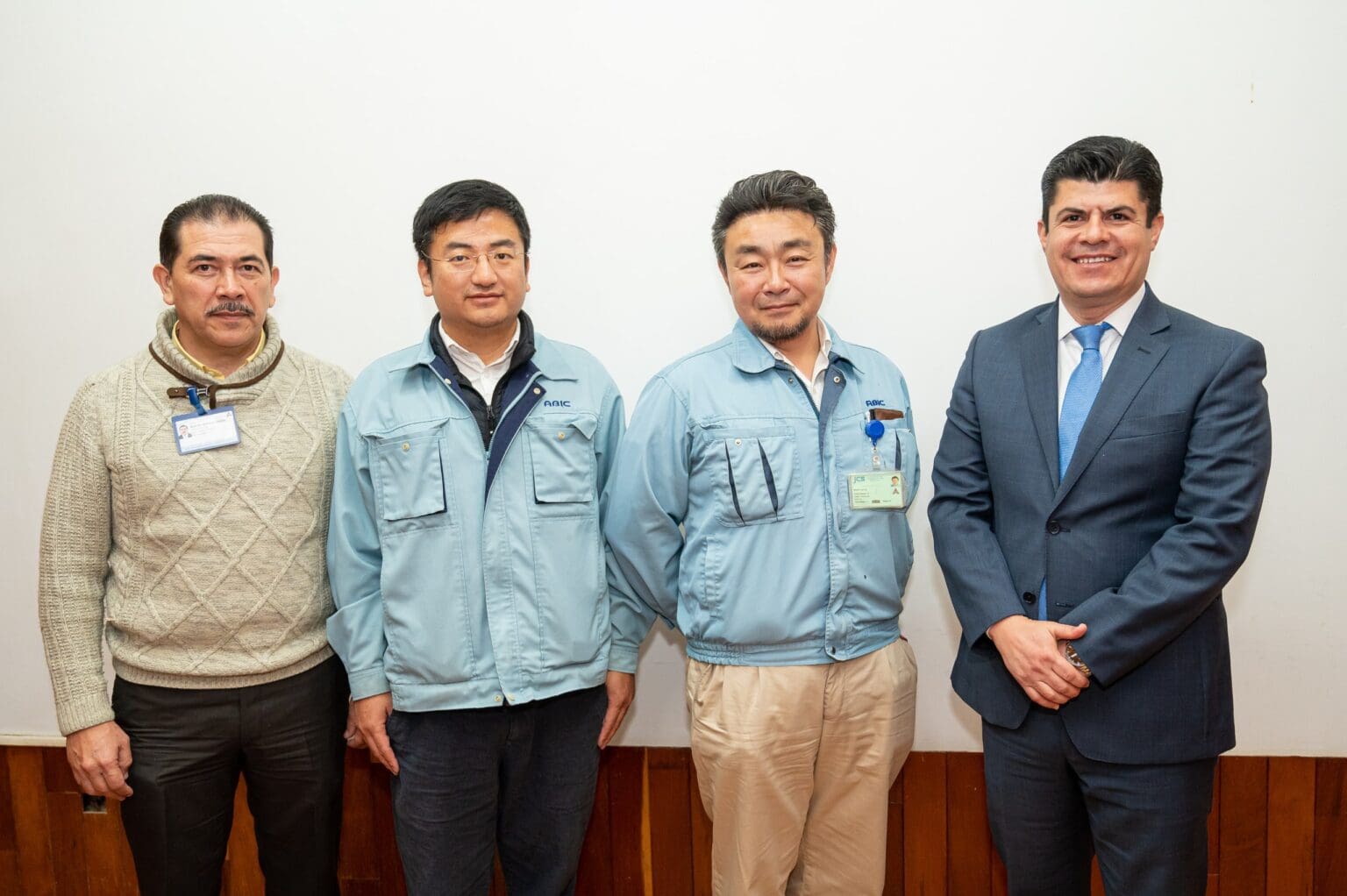 FN 07 SOSTIENE HUMBERTO AMBRIZ DELGADILLO REUNION DE TRABAJO CON DIRECTIVOS DE LA EMPRESA ABIC QUE SE INSTALARA EN EL MUNICIPIO DE PABELLON DE ARTEAGA 1