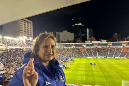 Xóchitl Gálvez presume visita al Estadio Ciudad de los Deportes