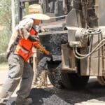 Refuerzan mantenimiento de vialidades en JM