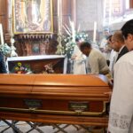 Dan el último adiós al padre Chuy