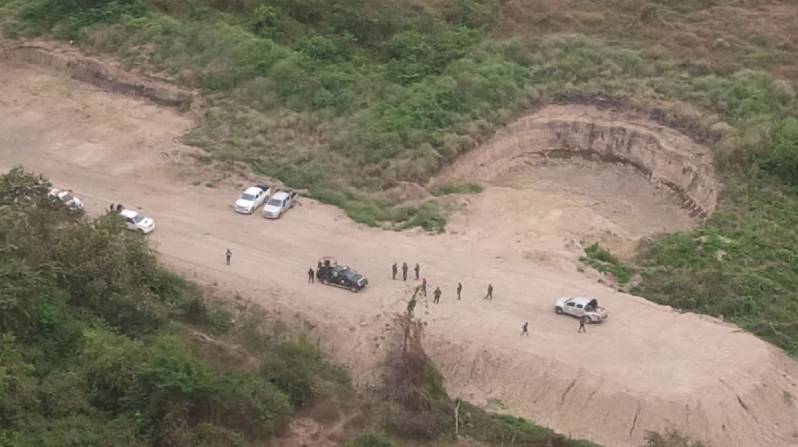 Encuentran posible pista clandestina para 'narcoavionetas' en Ecuador