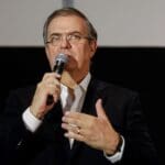 Marcelo Ebrard acusa a la DEA de querer castigar a AMLO