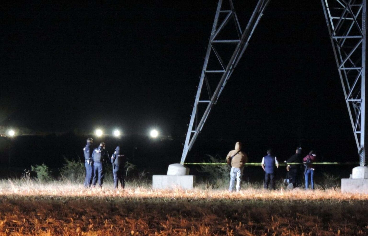 Mujer murió tras caer de una torre de la CFE en el municipio de El Llano