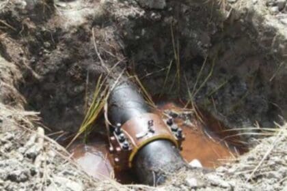 Evacuan a 200 familias en Hidalgo por fuga de combustible