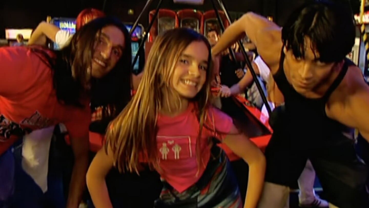 Intérprete de "El baile del gorila" da la bienvenida a su primer hijo